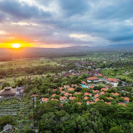 Taman Surgawi Resort & Spa Jasri Kültér fotó