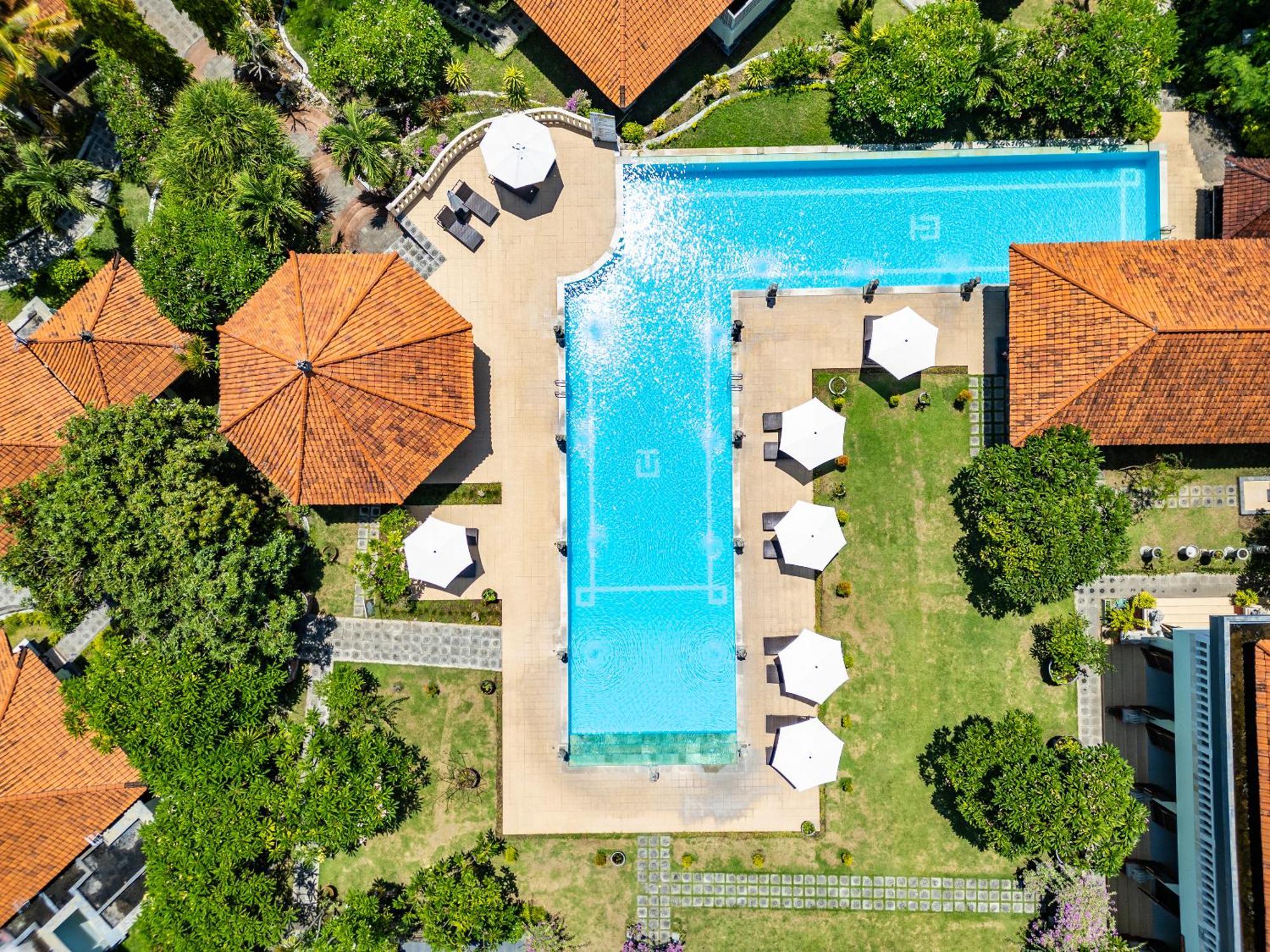 Taman Surgawi Resort & Spa Jasri Kültér fotó